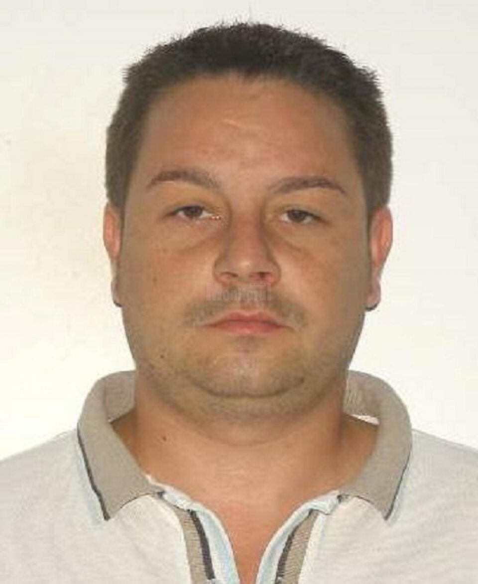 Suspectul era dat în urmarire națională și internațională