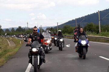 Asociația Ruskie Motoțiclistî organizează o paradă moto la Gura Humorului