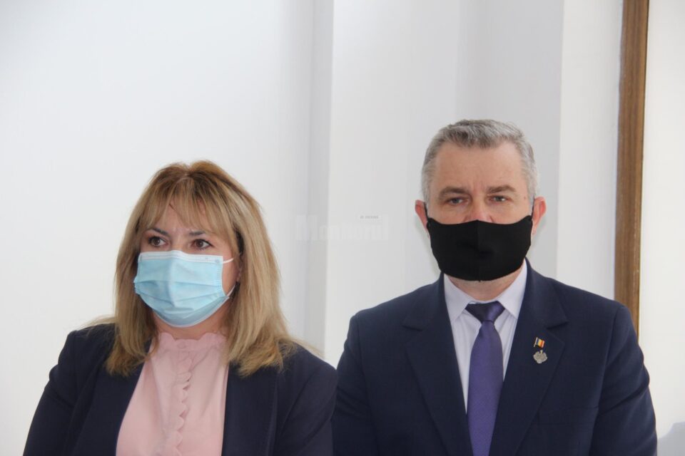 Președintele Senatului, Anca Dragu, și senatorul USR PLUS de Suceava, Gheorghiță Mîndruță