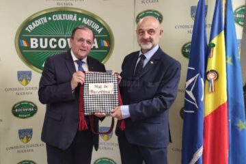 Președintele CJ Suceava, Gheorghe Flutur, s-a întâlnit cu ambasadorul Poloniei în România, ES Maciej Lang