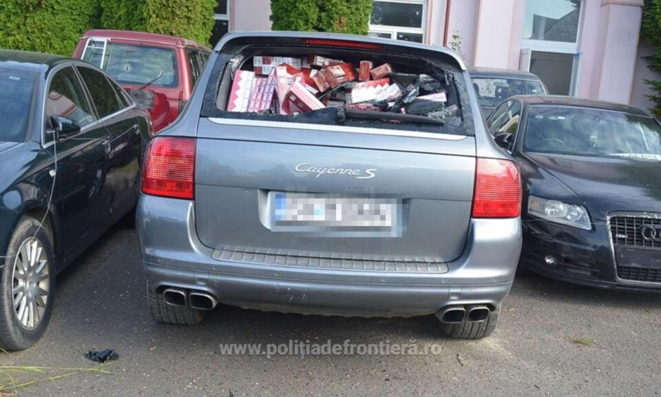 Autoturismul era încărcat până la refuz cu țigări