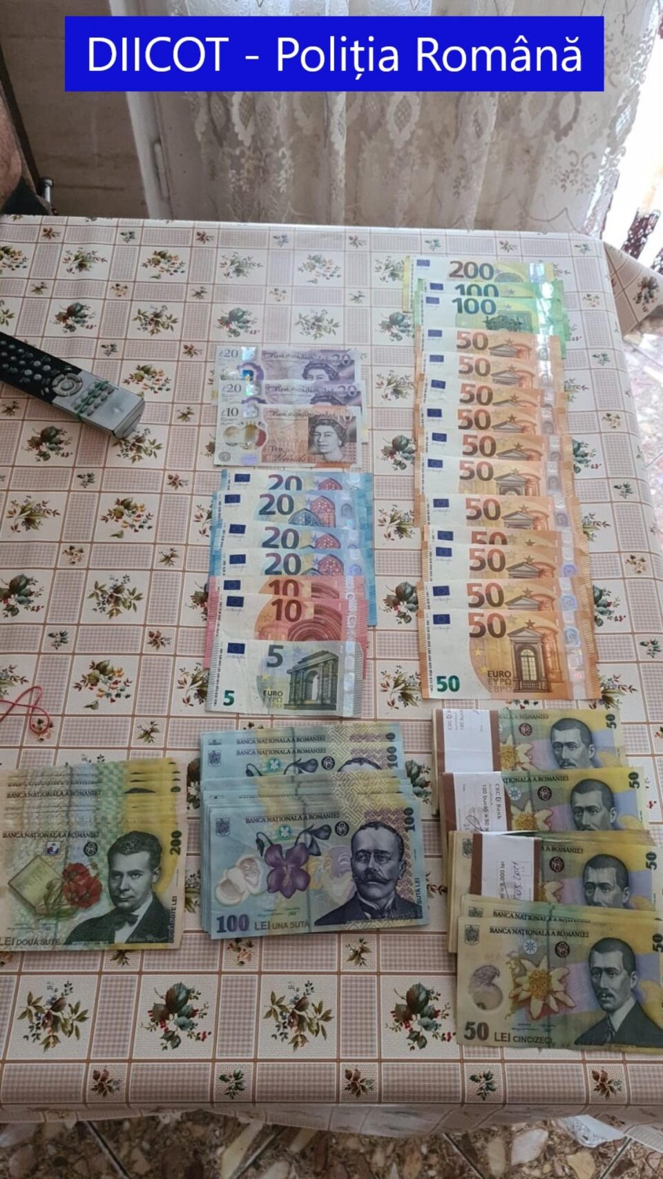 Percheziții și la Suceava, în cazul unei grupări care transporta „la pachet” migranți și țigări
