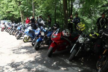 Paradă moto la Gura Humorului, organizată de Asociația Ruskie Motoțiclistî