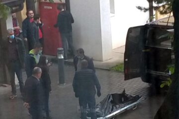 Un student s-a sinucis în camera de cămin