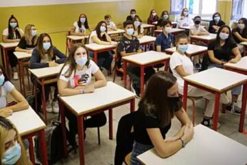 Aproape 5.000 de elevi suceveni vor susține probele scrise ale Examenului de evaluare națională
