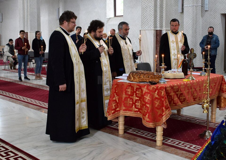 Slujba de pomenire a peste 50 de personalități fălticenene