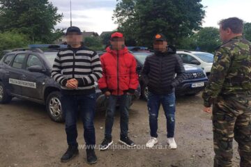 Trei migranți algerieni, prinși la Frătăuții Noi