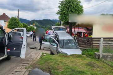 Patru persoane rănite în urma unui accident care a avut loc la Câmpulung Moldovenesc