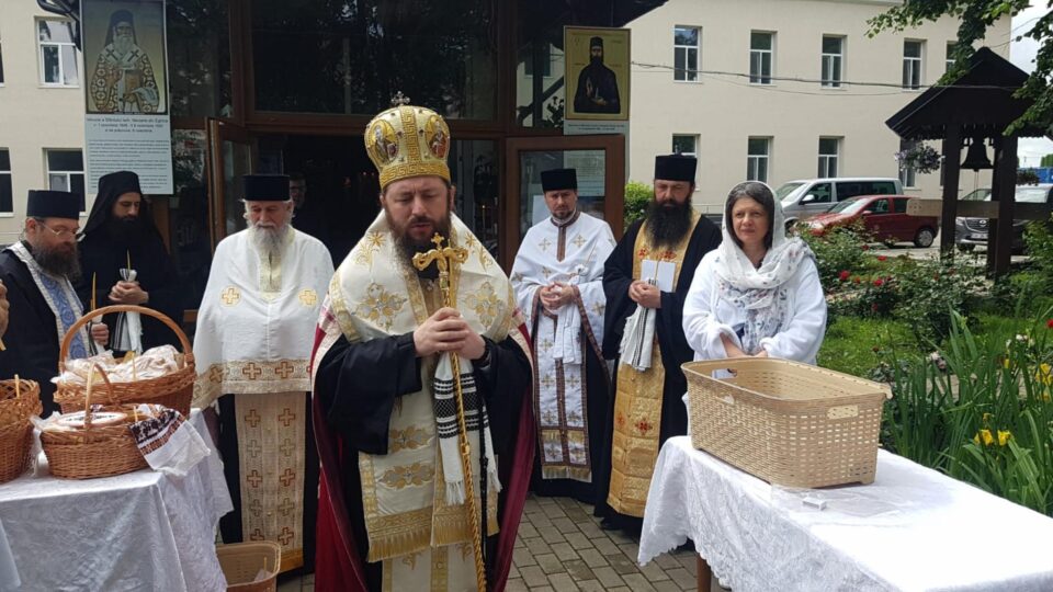 Slujba de pomenire a celor răpuși de COVID-19, la Spitalul Județean Sf Ioan Cel Nou Suceava 1