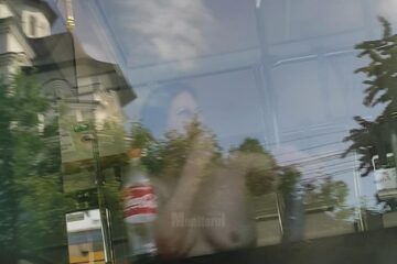 Femeie goală în autobuzul TPL care a circulat luni pe linia 2, din Suceava