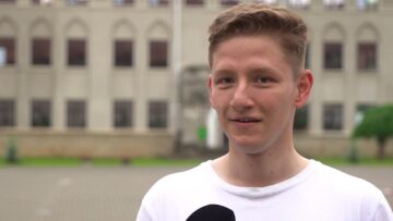 450 de elevi fac asta în fiecare zi de școală. La 6 dimineața!