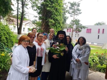Slujbă de pomenire a celor 1.009 pacienți decedați cu Covid, la Biserica Spitalului Județean Suceava