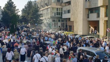 Mii de credincioși au mers alături de moaștele Sf. Ioan cel Nou pe „Calea Sfinților”
