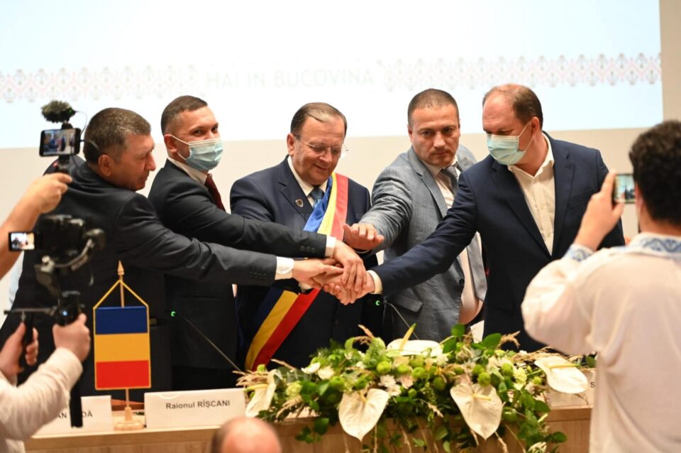 Sala Unirii a fost inaugurată cu semnarea parteneriatului dintre județul Suceava și municipiul Chișinău, raioanele Ștefan Vodă, Sîngerei și Rîșcani