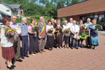 Cuplurile de Aur au fost sărbătorite la Zona de agrement Tătărași cu diplome de fidelitate, flori și bani