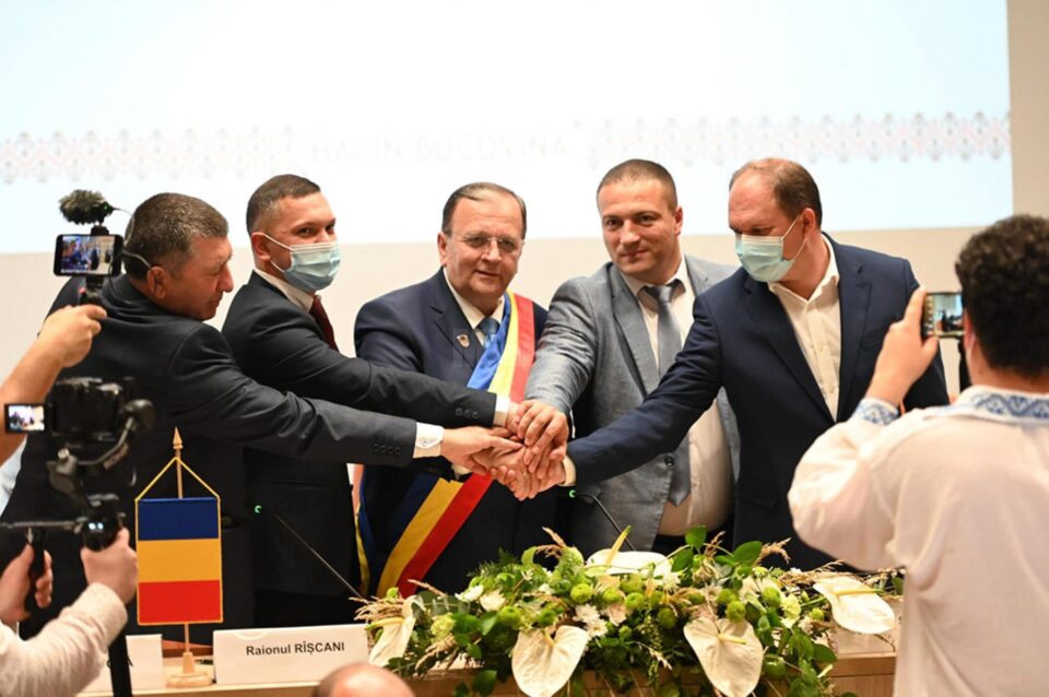 Parteneriatul între cele cinci regiuni a fost întărit cu o strângere de mână
