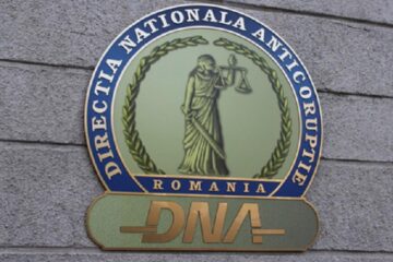 Un ofițer de poliție demisionar, cercetat de DNA pentru că a măsluit proba etilotestului pentru un coleg