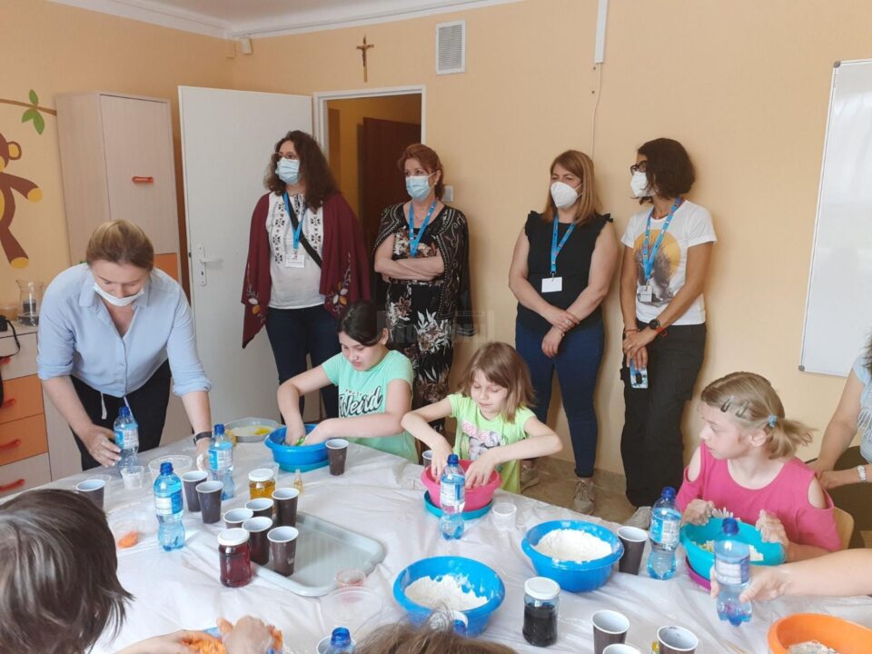 Cadre didactice sucevene, în Polonia, pentru activități menite să ajute dezvoltarea elevilor cu cerințe educaționale speciale