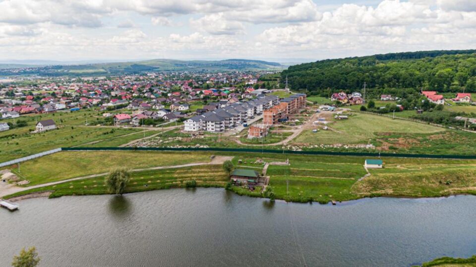 Complexul ”La Stejari Residence”