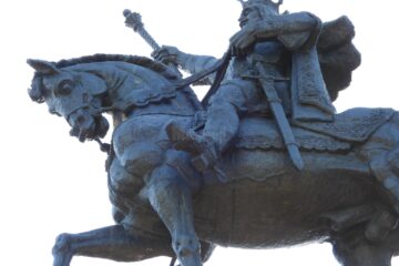 Sărbătoarea Sfântului Voievod Ștefan cel Mare va fi marcată la Suceava, prin depunerea de coroane de flori la statuia ecvestră a domnitorului FOTO Cosmin Romega