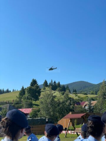 Elevi de la Colegiul Național Militar „Ștefan cel Mare”, în tabără de instrucție la Colibița