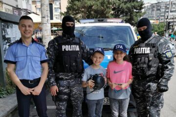 Cadouri pentru băiatul polițistului omorât în Gara Burdujeni