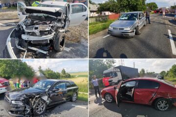 Mașinile implicate în accident