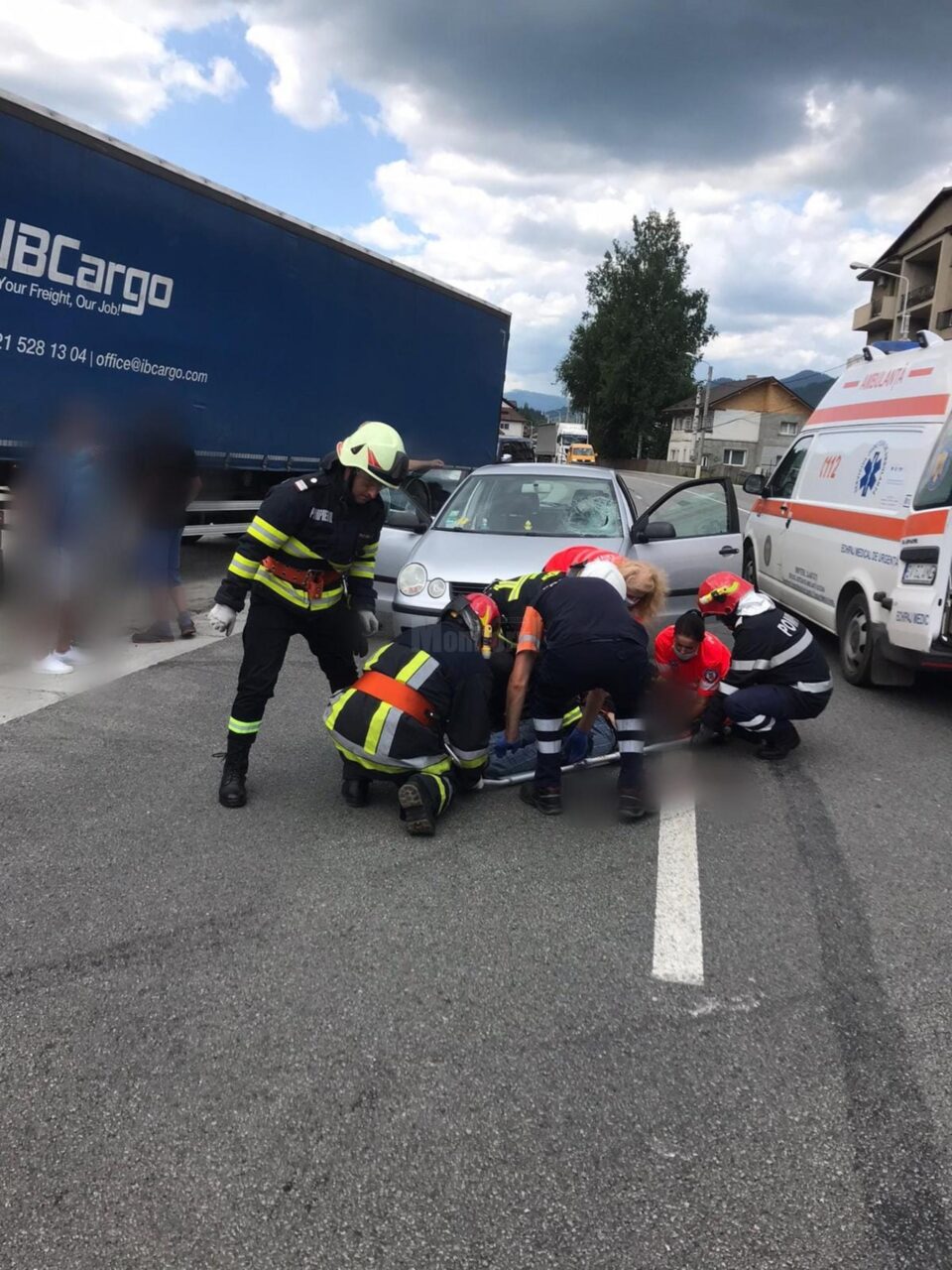 Accidentul s-a petrecut miercuri la amiază, pe o stradă din Vatra Dornei