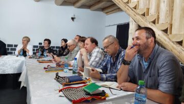 Cenaclul transfrontalier „Mașina cu Poeți”!