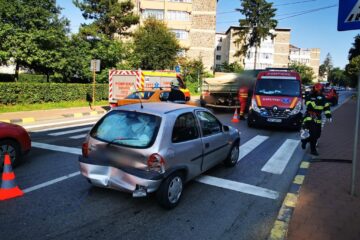 Carambol cu trei mașini implicate în zona Balada
