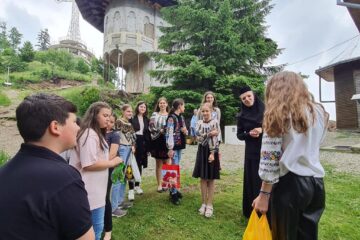 Școala de vară „Re-creație la altitudine”, ediția III-a, la Poiana Stampei