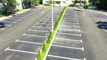 Parcare cu 100 de locuri și spațiu verde, amenajată în apropiere de Policlinica Areni