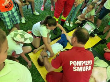 60 de copii de la Școala „Ion Creangă” și Centrul Social de Zi „Sf. Vineri” Suceava participă în aceste zile la „Școala de vară”