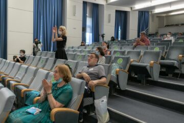 Ediția a V-a a Simpozionului național „Contribuția bibliotecii la afirmarea diversității culturale în spațiul românesc”. Foto Ema Motrescu