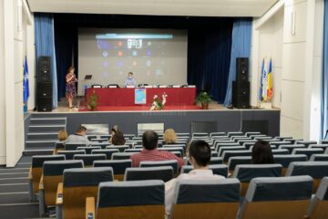 Ediția a V-a a Simpozionului național „Contribuția bibliotecii la afirmarea diversității culturale în spațiul românesc”. Foto Ema Motrescu