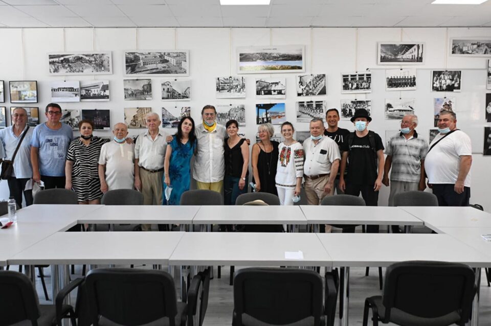 Expoziție de fotografie „Suceava atunci și acum”, la Institutul Bucovina Suceava Foto ArTiStul
