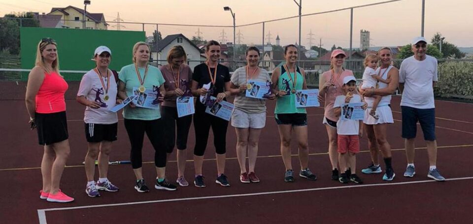 „Cupa mămicilor” la tenis de câmp