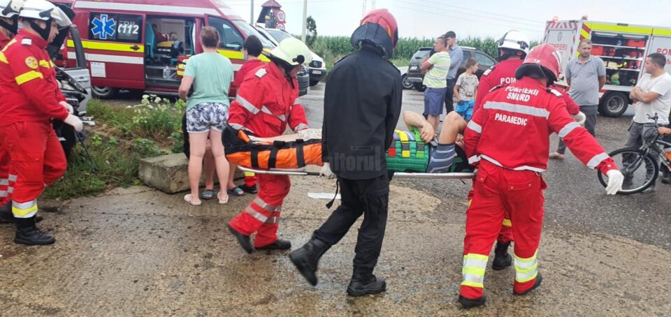 Accident între un autoturism și o autoutilitară