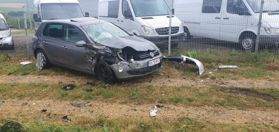 Accident între un autoturism și o autoutilitară