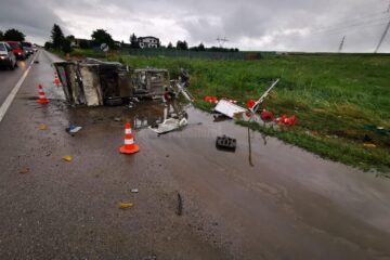 O mașină de la „marcaje rutiere” și un tir, implicate într-un nou accident, la Cumpărătura