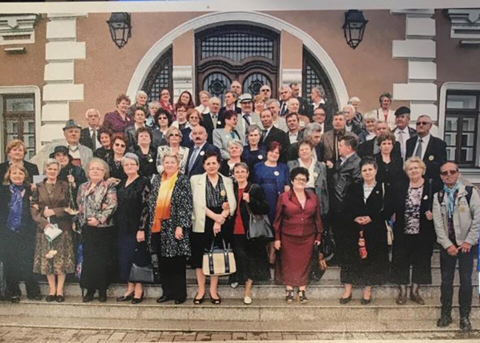 O întâlnire a promoției 1966 la Fălticeni, în cursul anilor trecuți