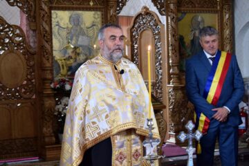 32 de cupluri au ajuns după 50 de ani în fața Sfântului Altar pentru a sărbători „Nunta de Aur”