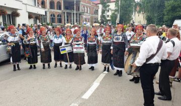 „Întâlniri Bucovinene”, la a XXXII-a ediție, în orașul de la poalele Rarăului
