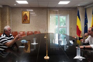 Întâlnire de lucru între primarul Sucevei, Ion Lungu, și primarul municipiului Chișinău, care au stabilit când să fie semnată înfrățirea dintre cele două orașe