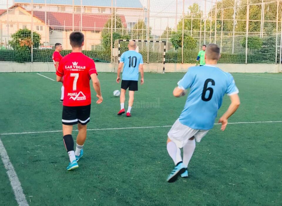 Meciurile campionatului de old-boys se joacă la Civica Sport Center