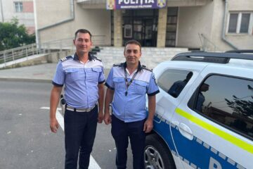 Cei doi polițiști din echipaj