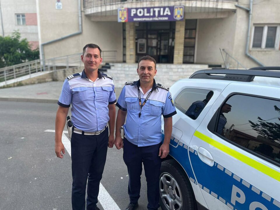 Cei doi polițiști din echipaj