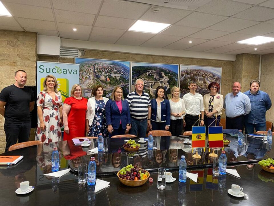 Întâlnire de lucru între primarul Sucevei, Ion Lungu, și primarul municipiului Chișinău, care au stabilit când să fie semnată înfrățirea dintre cele două orașe