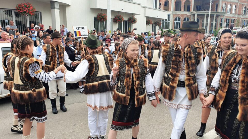 Festivalul Internațional de Folclor „Întâlniri Bucovinene” la cea de-a 32-a ediție, în Câmpulung Moldovenesc Festivalul Internațional de Folclor „Întâlniri Bucovinene” la cea de-a 32-a ediție, în Câmpulung Moldovenesc