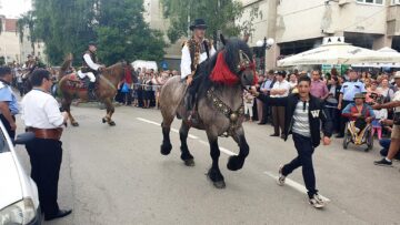 „Întâlniri Bucovinene”, la a XXXII-a ediție, în orașul de la poalele Rarăului